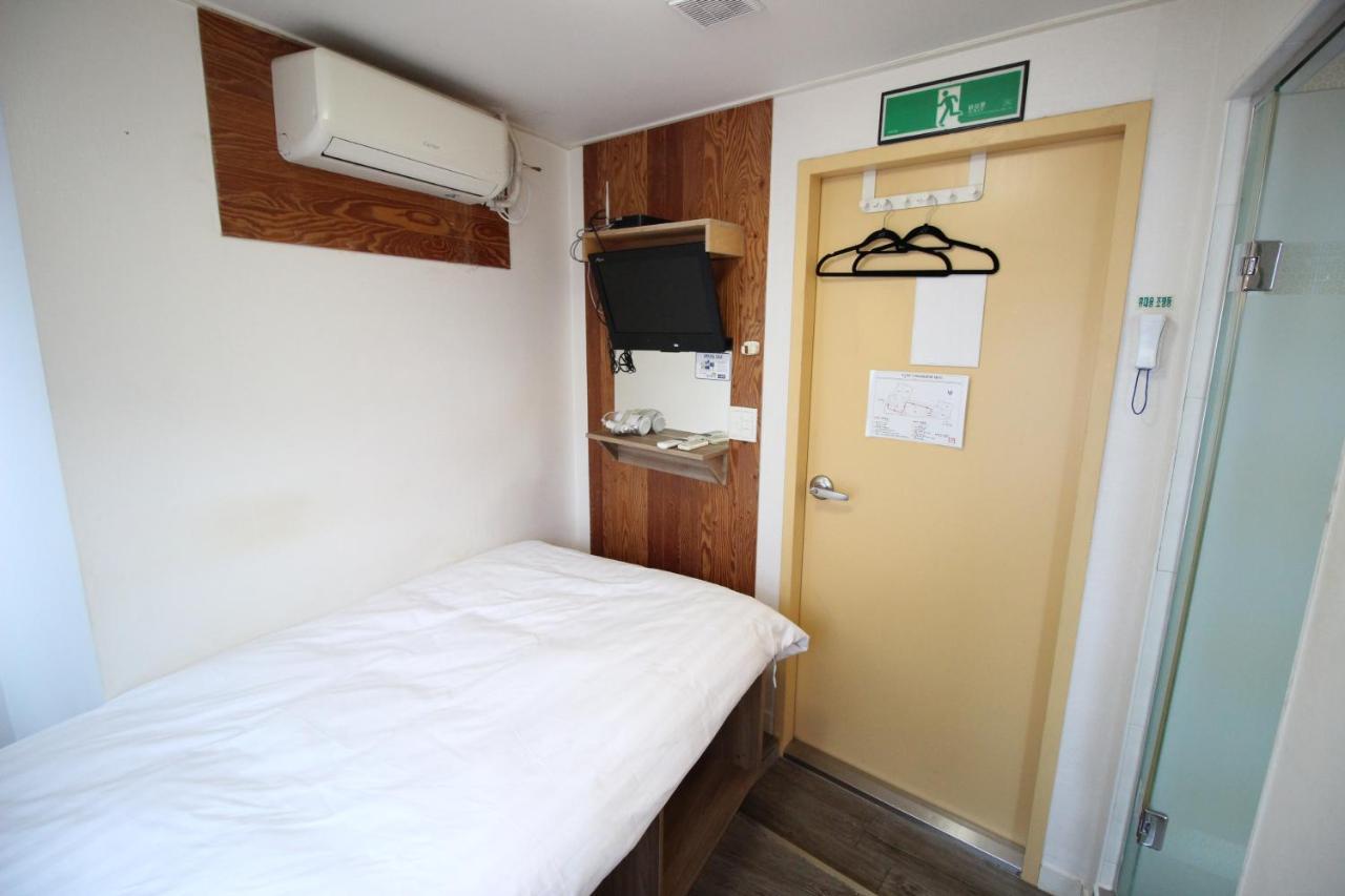 Hostel Kpop Сеул Екстериор снимка